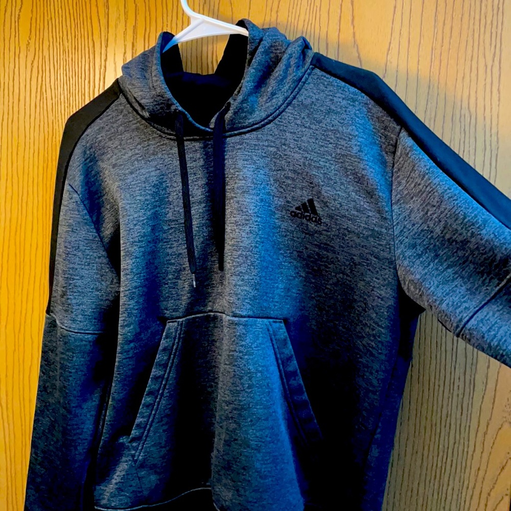 Adidas Sweatshirt Boys XL - Picture 1 of 5